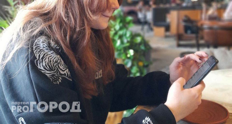 Новый цвет видят лишь избранные: ученые показали этот оттенок