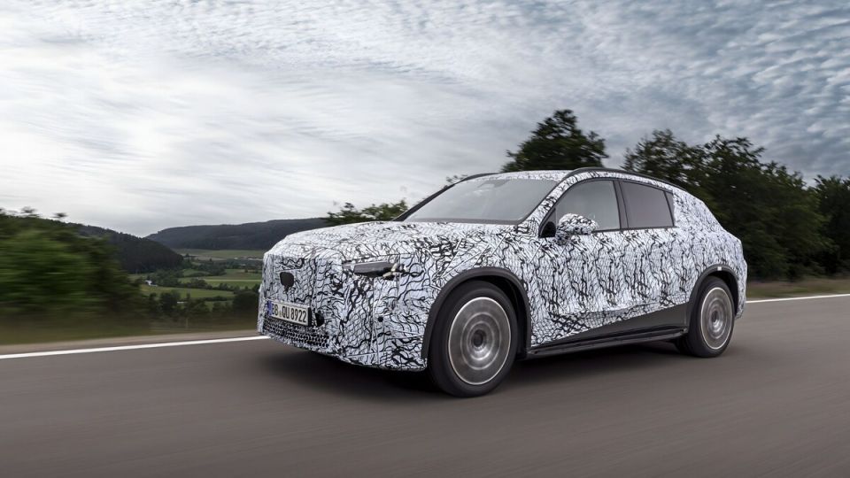  Mercedes-Benz GLC EV: ,      