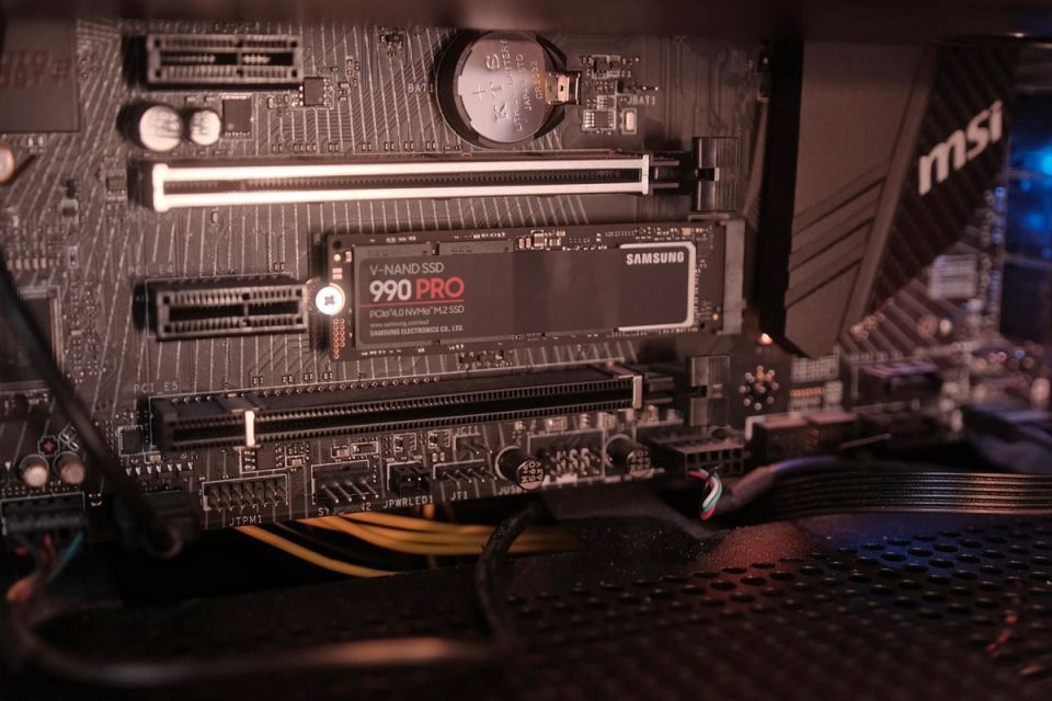  SSD    :    
