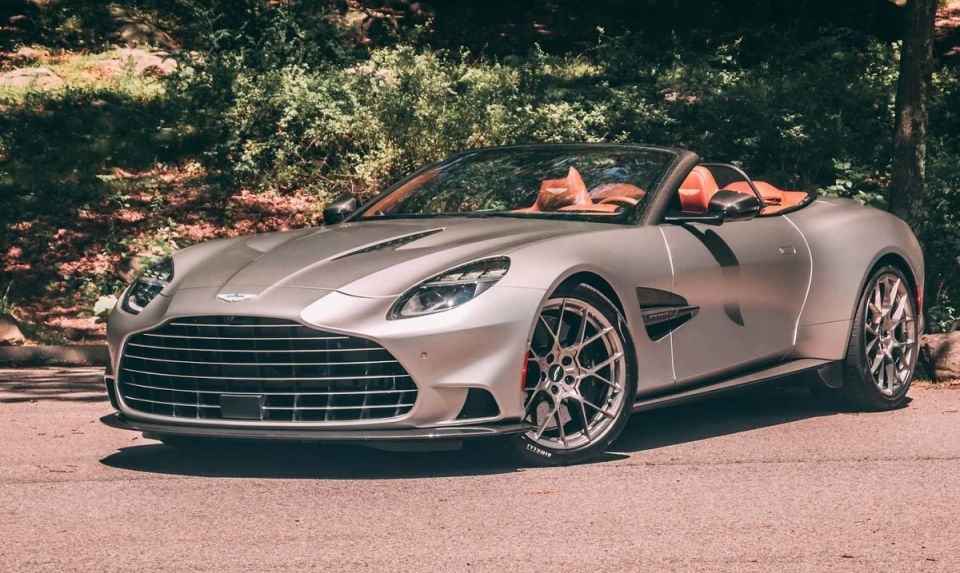 Aston Martin Vanquish Volante 2026:   ,   