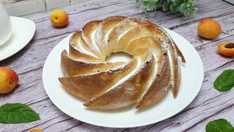 Летний пирог с абрикосами: легкий и вкусный рецепт без угрызений совести