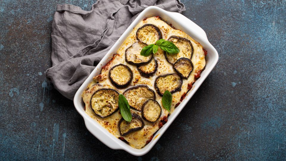 Такую запеканку и гостям подать не стыдно: фирменный рецепт от шеф-повара