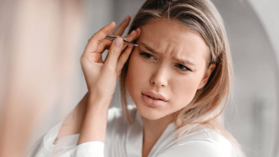 Летом ухаживайте за бровями только так: беспроигрышный способ вернет им идеальный вид