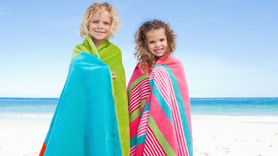 Купальные полотенца снова будут мягкими: добавьте это в машинку при стирке