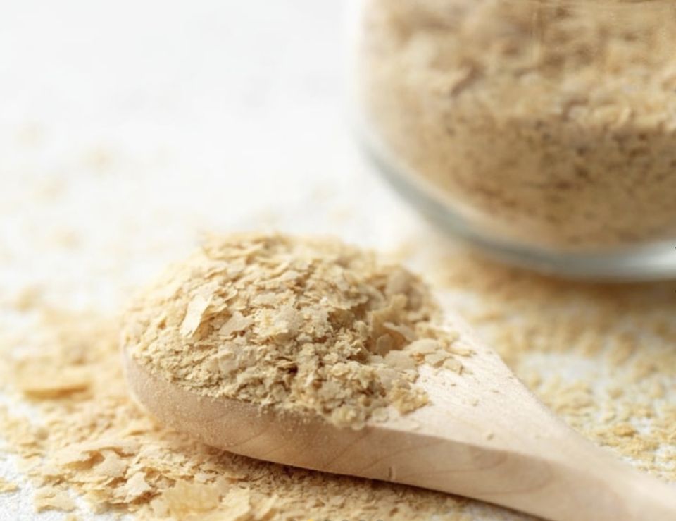 Неактивные дрожжи: секреты здоровья в хрустящих хлопьях