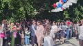 Во Владикавказе прозвучал последний звонок для выпускников