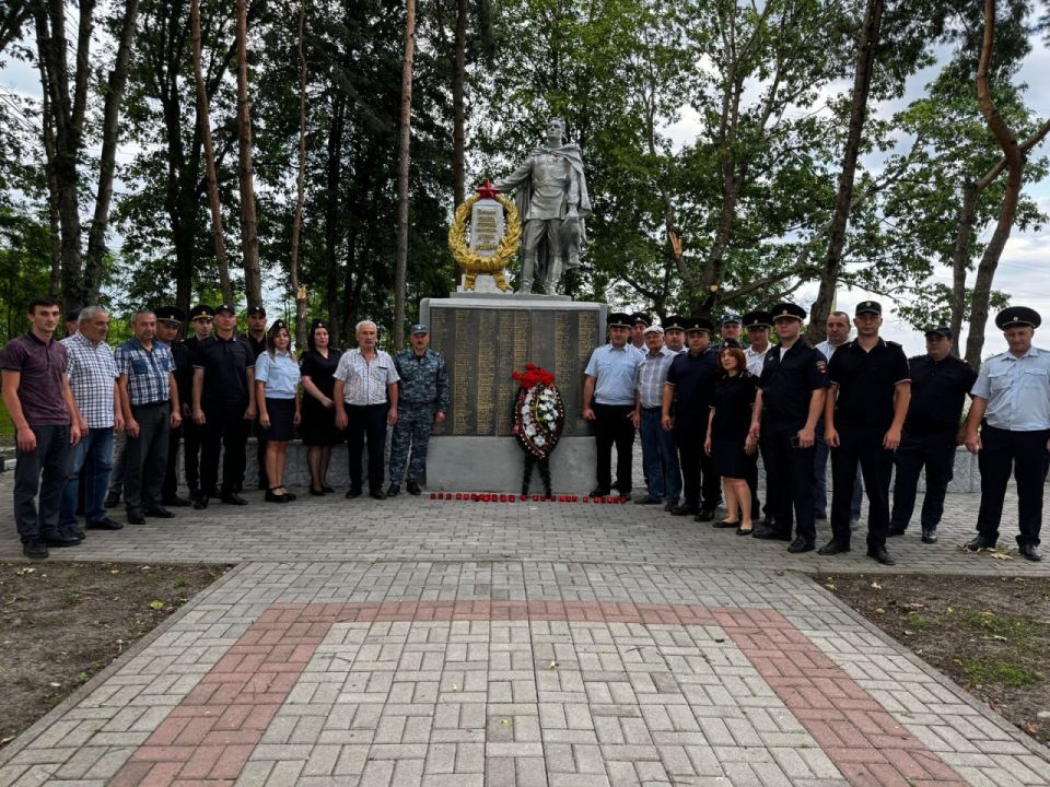Североосетинские полицейские присоединились к Всероссийской акции «Свеча памяти»