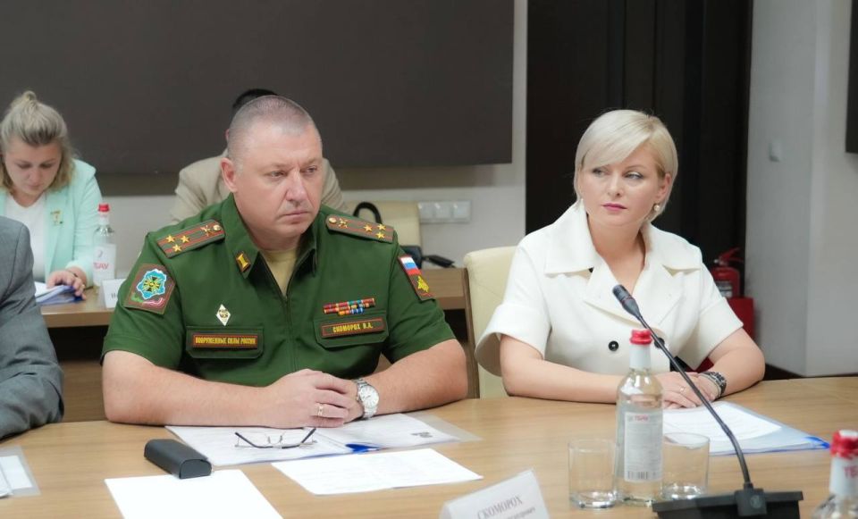 Сергей Меняйло провел заседание Общественного совета республиканской программы «Доблесть Осетии», на котором определили финалистов, прошедших все этапы отбора и получивших наиболее высокие экспертные оценки по итогам...