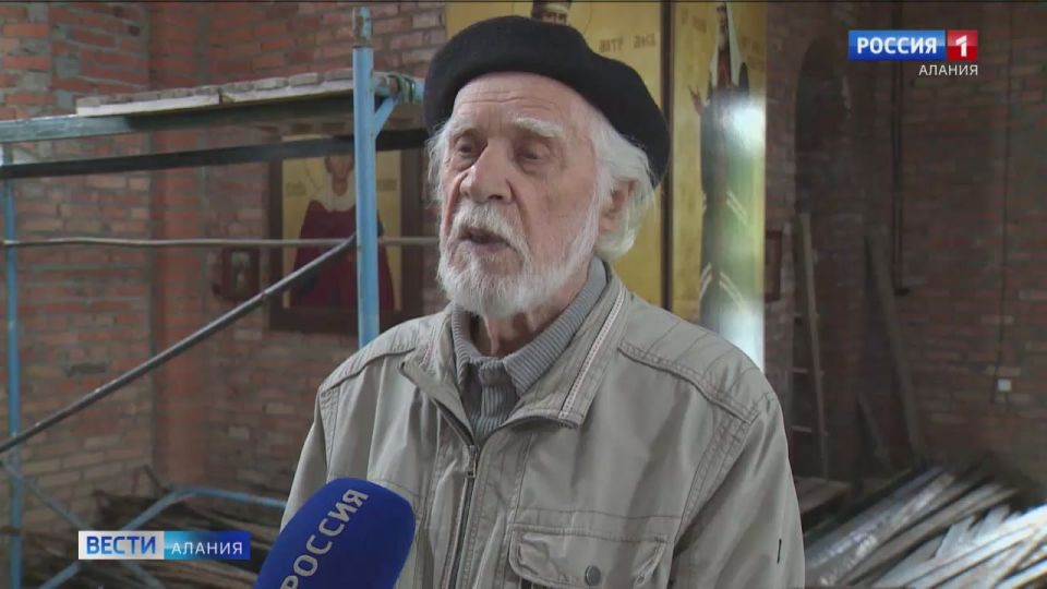 С Божьей помощью и с народом: в Заводском продолжают возводить храм великомученика и целителя Пантелеимона