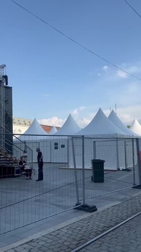 Закулисье завтрашнего грандиозного концерта в честь завершения фестиваля «Вахтангов. Путь домой»
