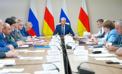 Председатель Правительства РСО – Алания Борис Джанаев провел заседание кабинета министров, на котором приняты решения, направленны на социально-экономическое развитие Северной Осетии