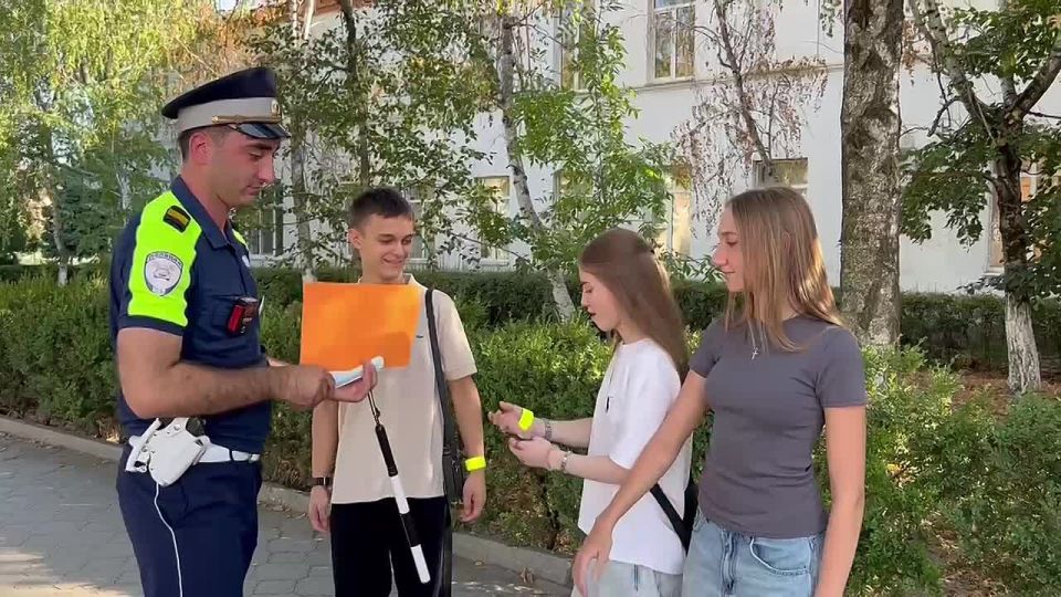 -.  !.