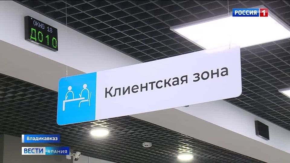 -  C         35  