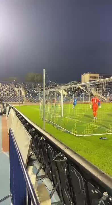  10-          0:1,       