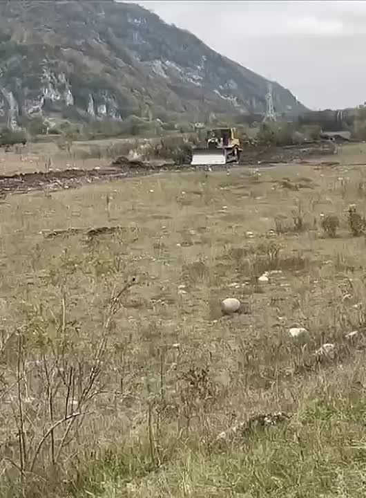        ,     