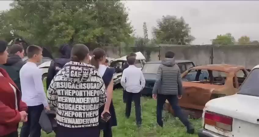        2 .       -    ...