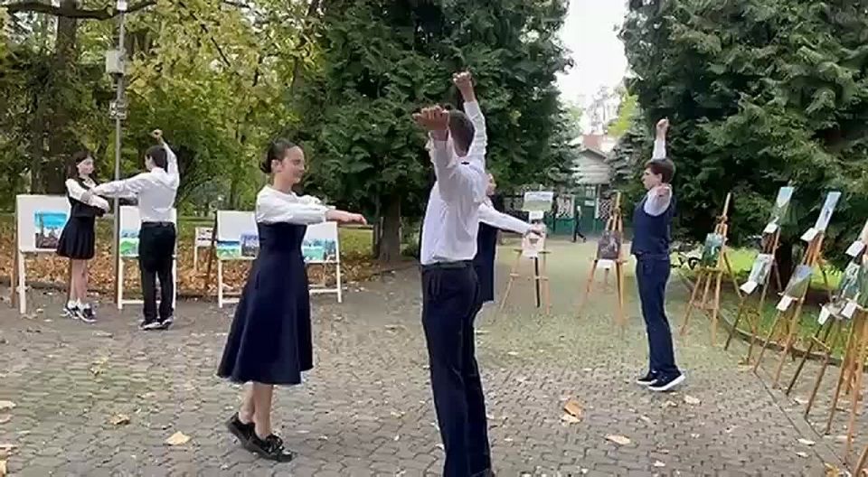             ,    