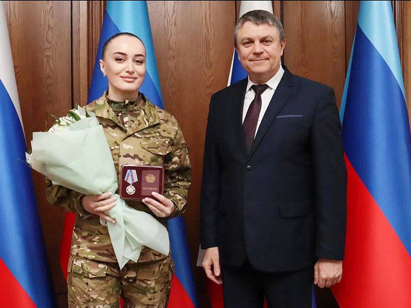 ИЗ СВЕЖЕГО НОМЕРА. Мужественный выбор Заиры В полумраке полевого госпиталя, где воздух густой от запахов антисептика и пыли, царит особая, напряженная тишина