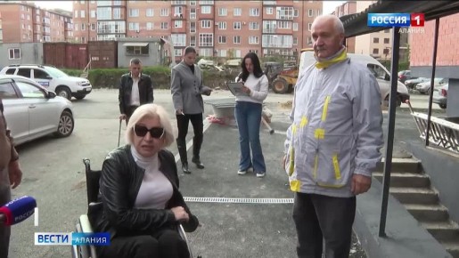 Во Владикавказе продолжаются рейды по проверке доступности городской среды для людей с ограниченными возможностями здоровья