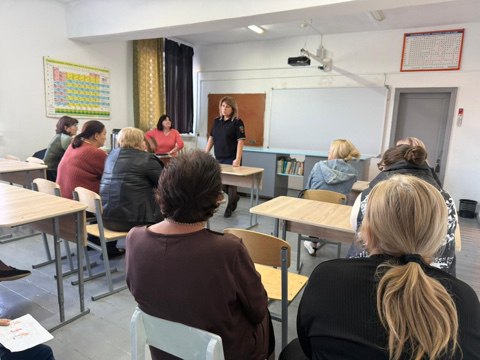 В школах Дигорского района прошли родительские собрания в рамках акции «Сообщи, где торгуют смертью»