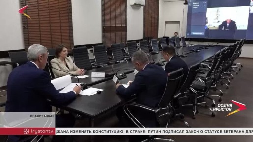 Борис Джанаев и Владимир Надырко отметили успешную реализацию пилотной программы развития энергетики и ЖКХ