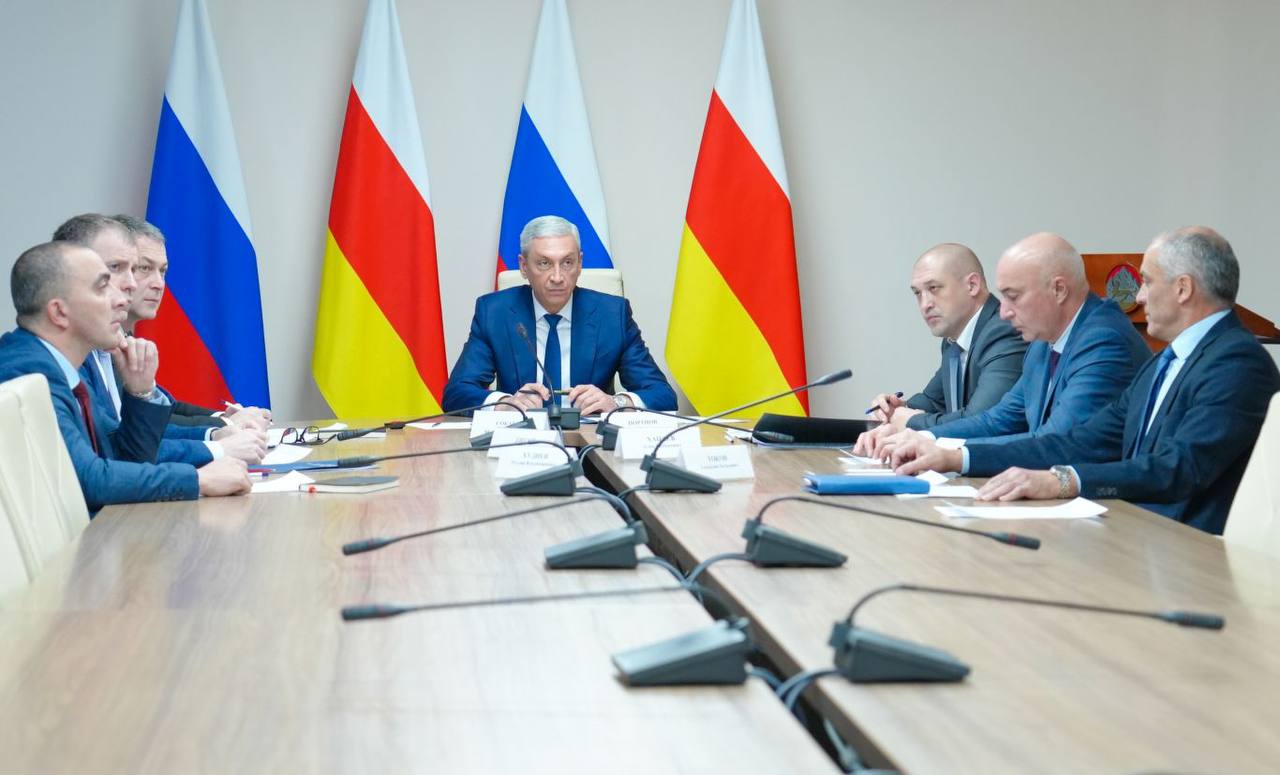 Председатель Правительства РСО – Алания Борис Джанаев принял участие в совещании по вопросам развития всесезонного туристско-рекреационного комплекса «Мамисон» Председатель Правительства РСО – Алания Борис Джанаев принял участие в совещании по вопросам развития всесезонного туристско-рекреационного комплекса «Мамисон»