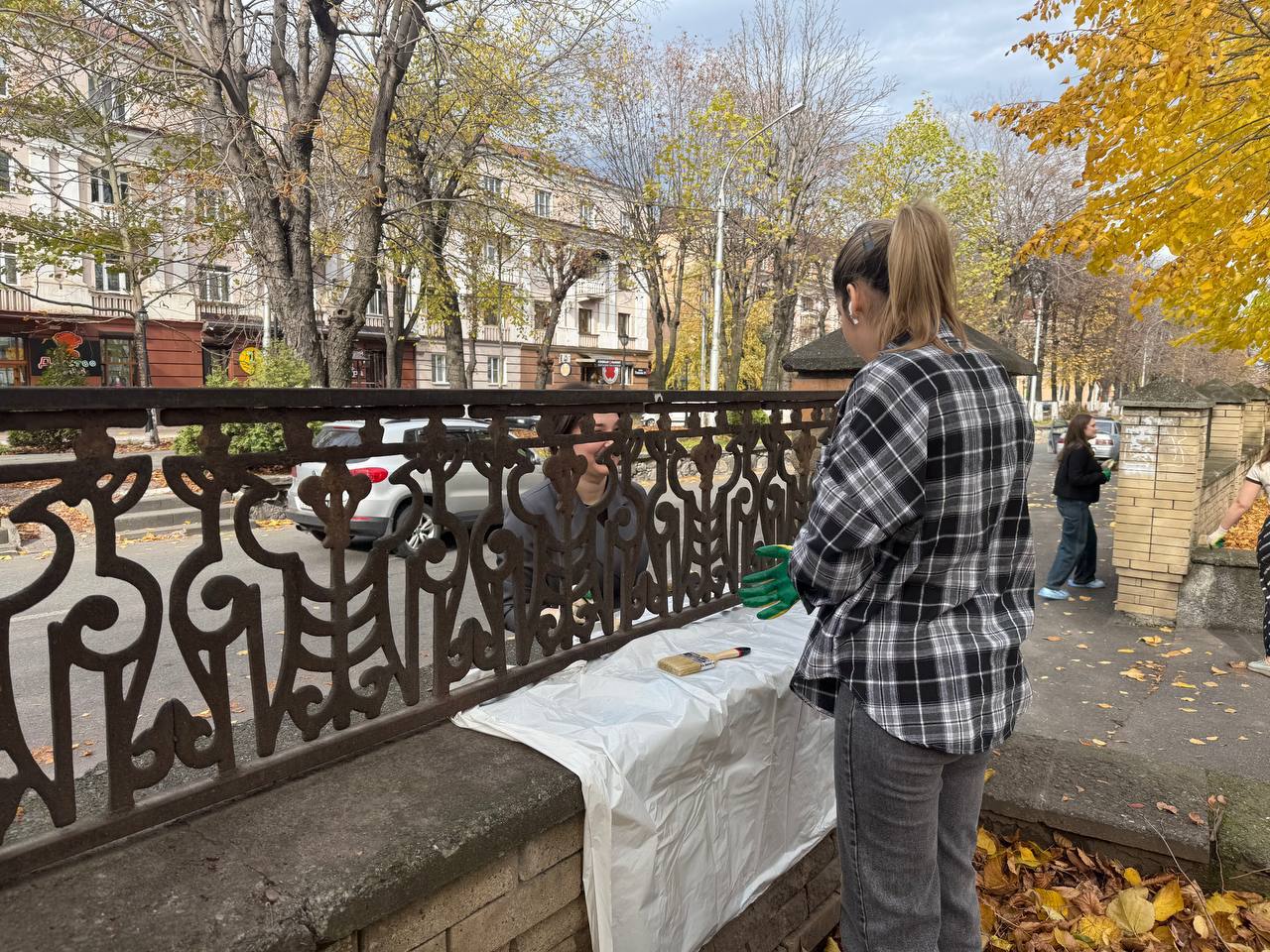 В правобережной части Владикавказа прошли субботники В правобережной части Владикавказа прошли субботники