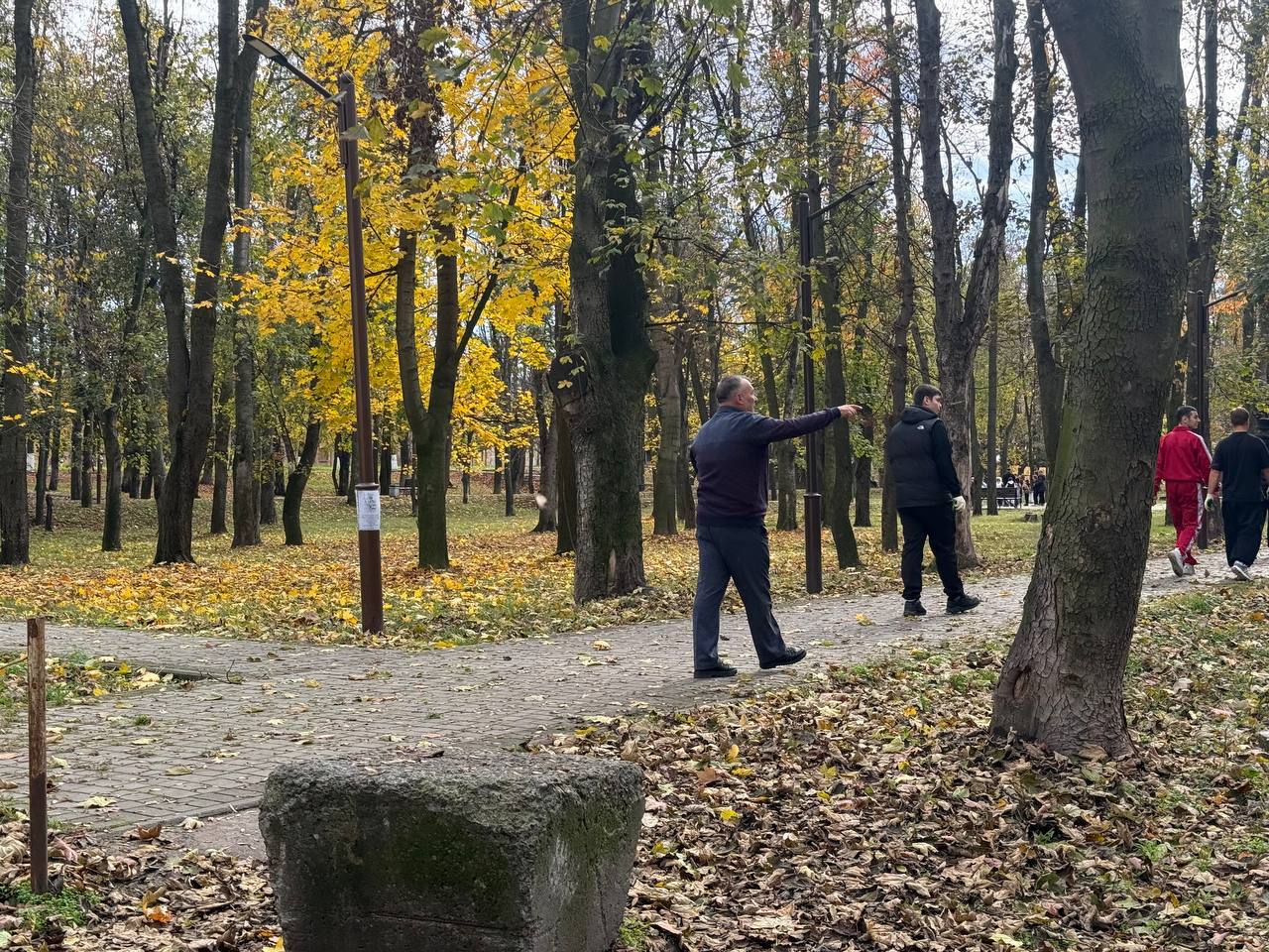 В правобережной части Владикавказа прошли субботники В правобережной части Владикавказа прошли субботники