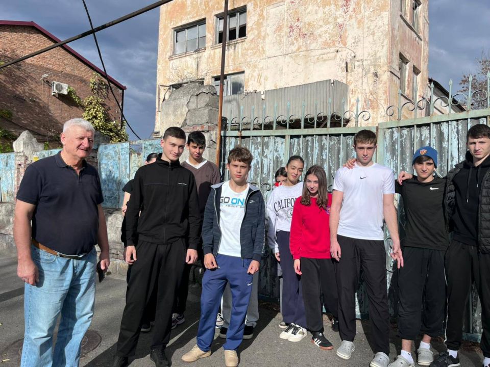 28                  ,     