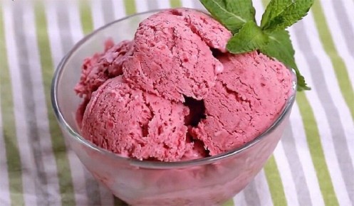 Летнее наслаждение: как приготовить вкусное клубничное мороженое в домашних условиях