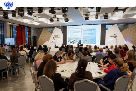 Сергей Кравцов представил опыт российской системы образования педагогическим работникам Южной Осетии