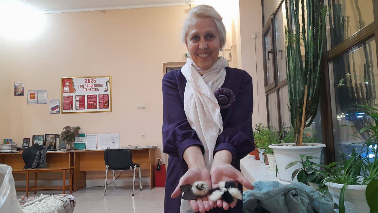 Творчество как терапия: в Доме ветеранов прошли индивидуальные мастер-классы по созданию брошей Творчество как терапия: в Доме ветеранов прошли индивидуальные мастер-классы по созданию брошей