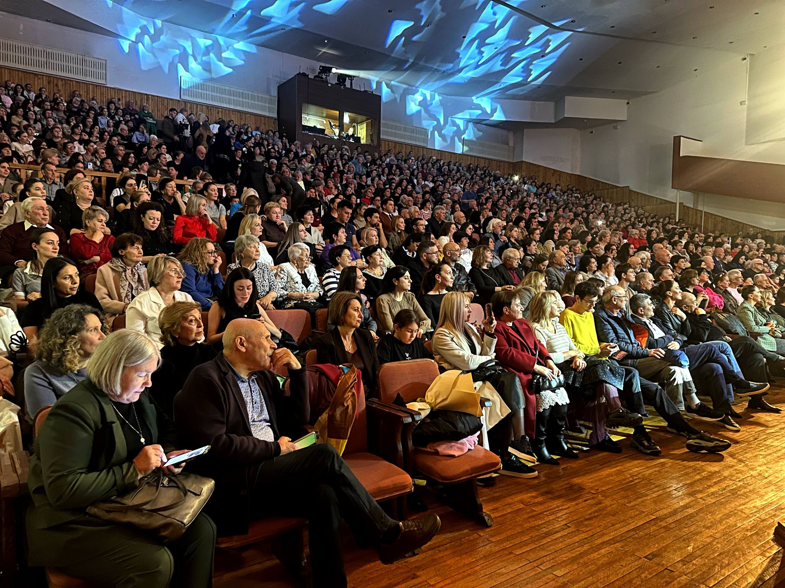 Торжественный концерт памяти Кима Суанова прошёл в КЗ СОГУ Торжественный концерт памяти Кима Суанова прошёл в КЗ СОГУ