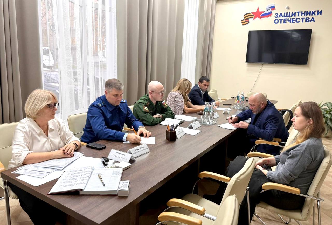 Заместителем прокурора Республики Северная Осетия – Алания Максимом Шилиным совместно с и.о. заместителя военного прокурора Владикавказского гарнизона Южного военного округа Владимиром Нестерчуком, Уполномоченным по правам...