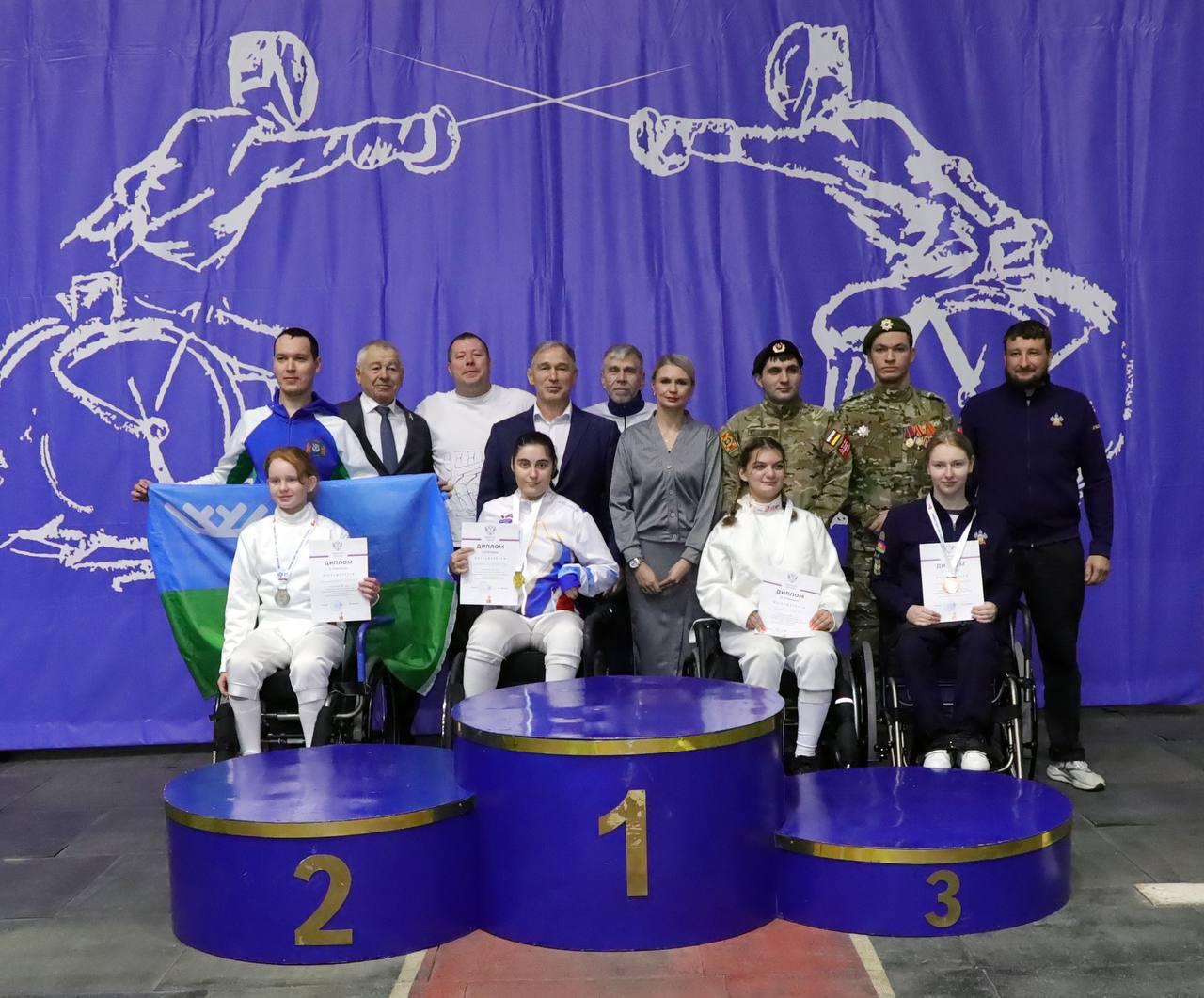 Осетинские спортсмены продолжают успешно выступать на первенстве России по фехтованию лиц с ПОДА во дворце спорта «Манеж»