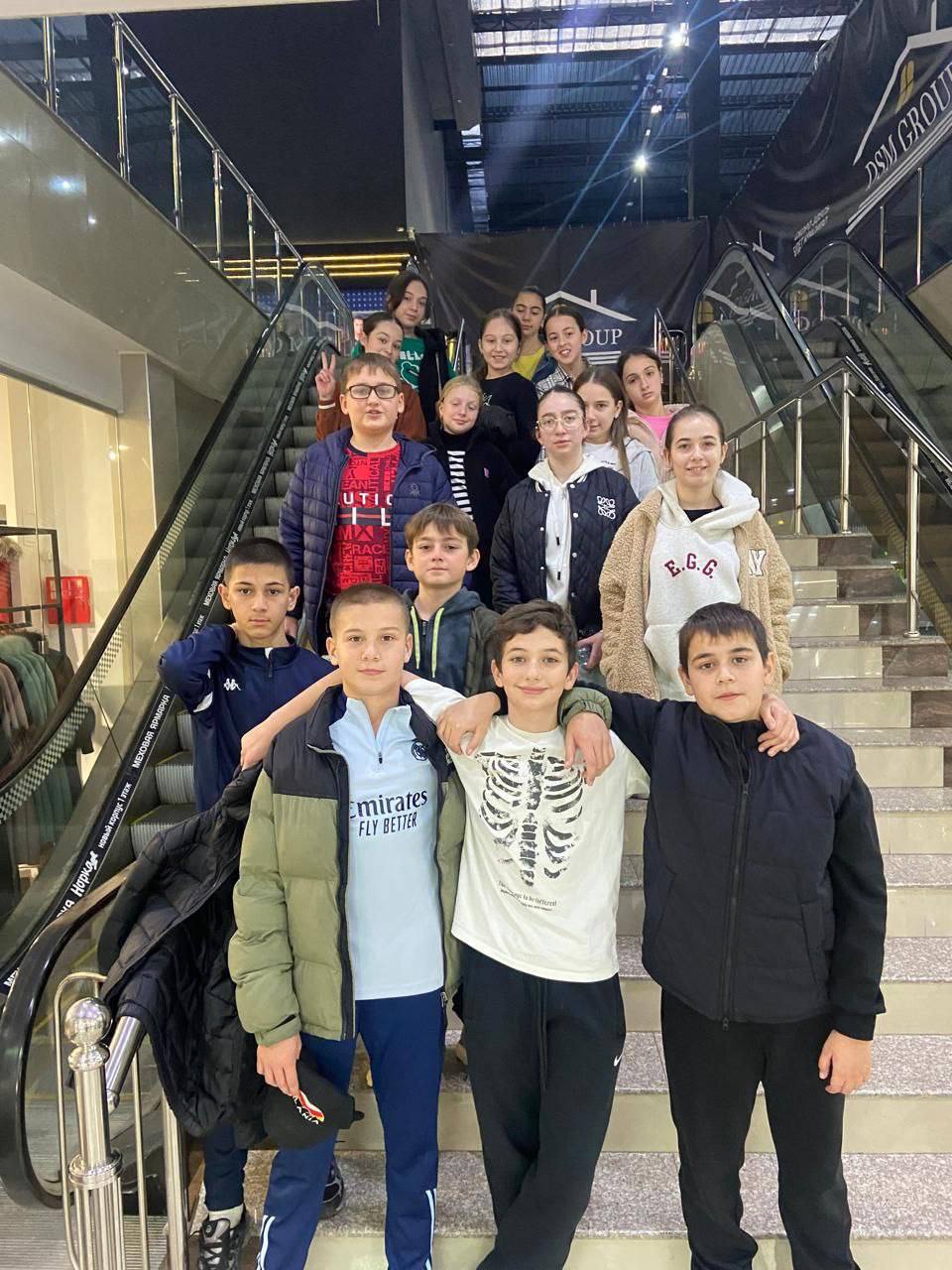 Во Владикавказе открыты 40 пришкольных лагерей Во Владикавказе открыты 40 пришкольных лагерей