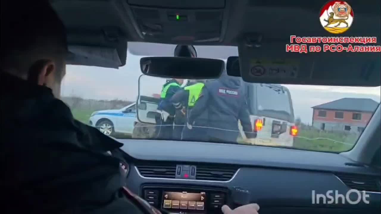 Лишенный прав водитель внедорожника пытался крыться от экипажей ДПС в Сунже