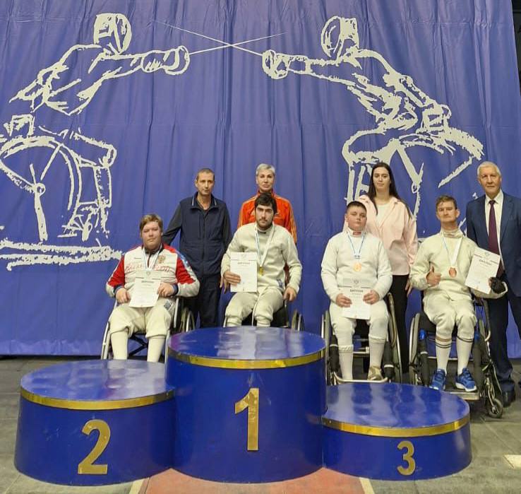 Осетинские фехтовальщики завоевали четыре медали в соревнованиях на рапирах среди юниоров до 23 лет на первенстве России лиц с ПОДА во дворце спорта «Манеж» Осетинские фехтовальщики завоевали четыре медали в соревнованиях на рапирах среди юниоров до 23 лет на первенстве России лиц с ПОДА во дворце спорта «Манеж»