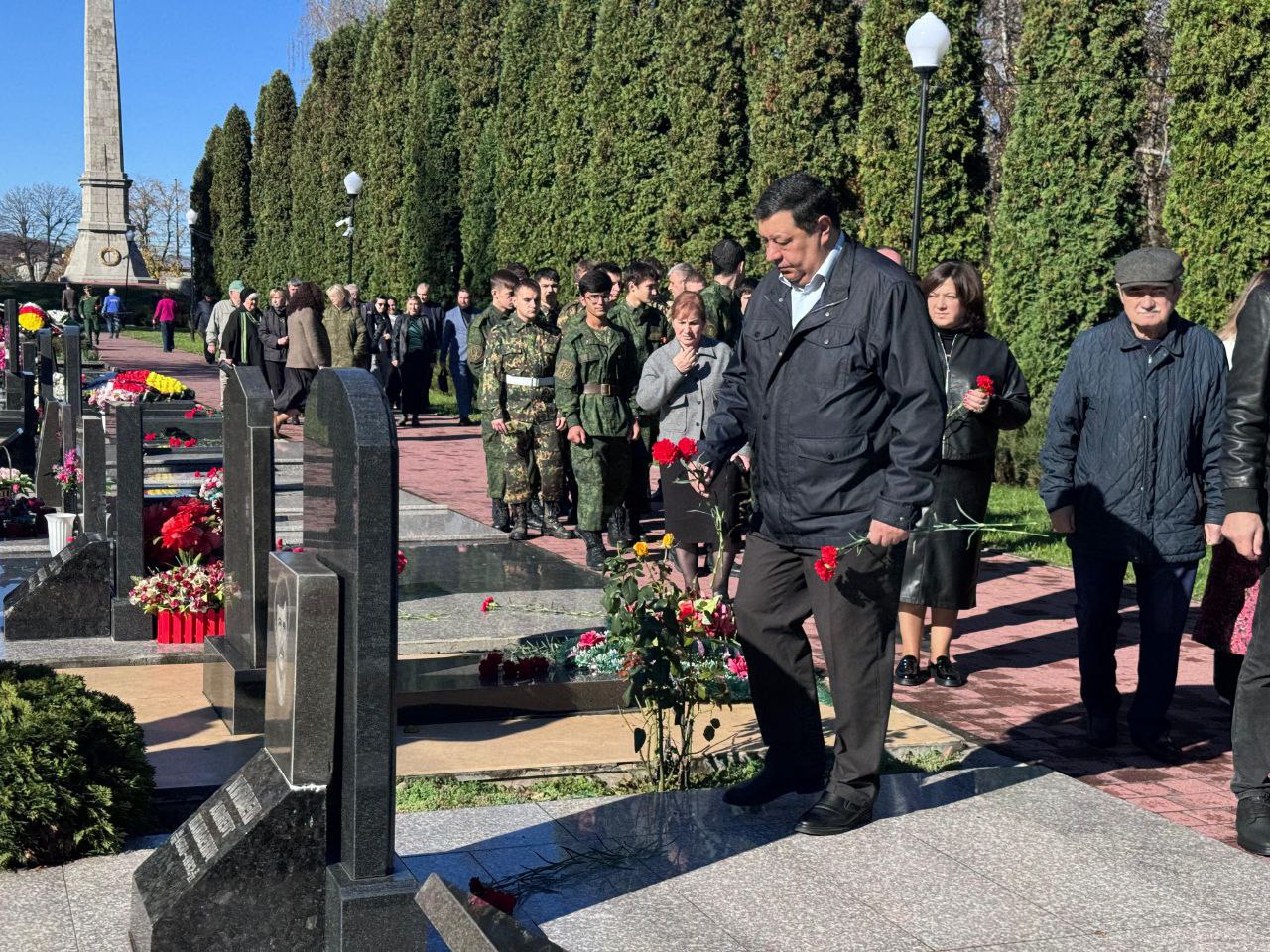 Сегодня исполняется 33 года со дня трагических событий 1992 года Сегодня исполняется 33 года со дня трагических событий 1992 года