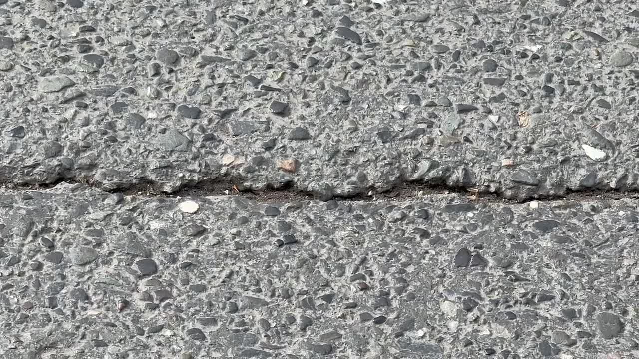 Вячеслав Мильдзихов: Рад сообщить, что автопарк «Спецэкосервиса» пополнился новым современным оборудованием - битумным заливщиком швов