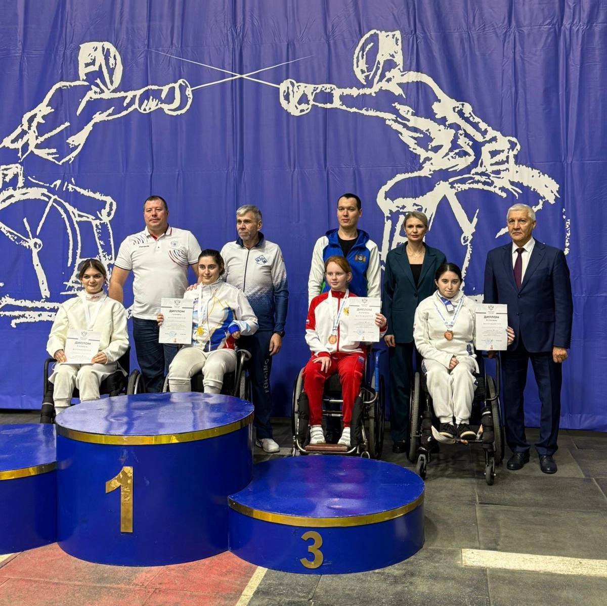 Осетинские фехтовальщики завоевали четыре медали в соревнованиях на рапирах среди юниоров до 23 лет на первенстве России лиц с ПОДА во дворце спорта «Манеж» Осетинские фехтовальщики завоевали четыре медали в соревнованиях на рапирах среди юниоров до 23 лет на первенстве России лиц с ПОДА во дворце спорта «Манеж»