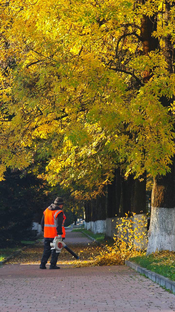 «Уж небо осенью дышало...» «Уж небо осенью дышало...»