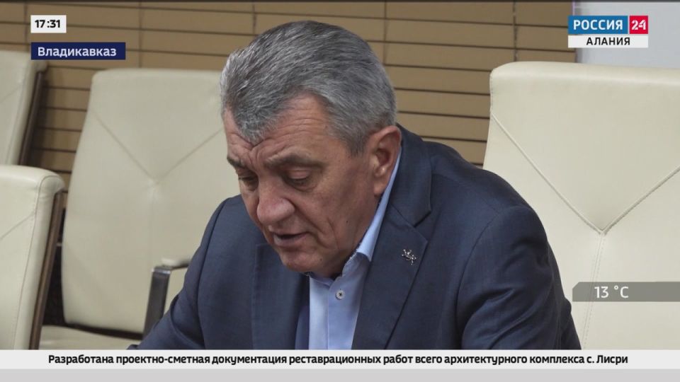 Сергей Меняйло передал государственные награды родным военнослужащих, погибших при выполнении боевых задач в зоне проведения СВО