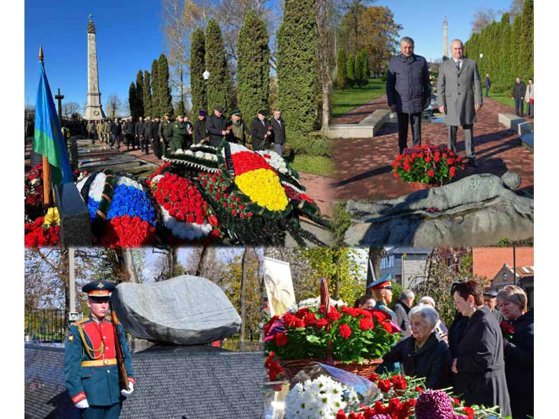 ИЗ СВЕЖЕГО НОМЕРА. Без права на забвение В Северной Осетии вспоминают трагические страницы в истории республики В память о трагических событиях осени 1992 года на мемориальном кладбище-пантеоне «Аллея Славы» состоялось...