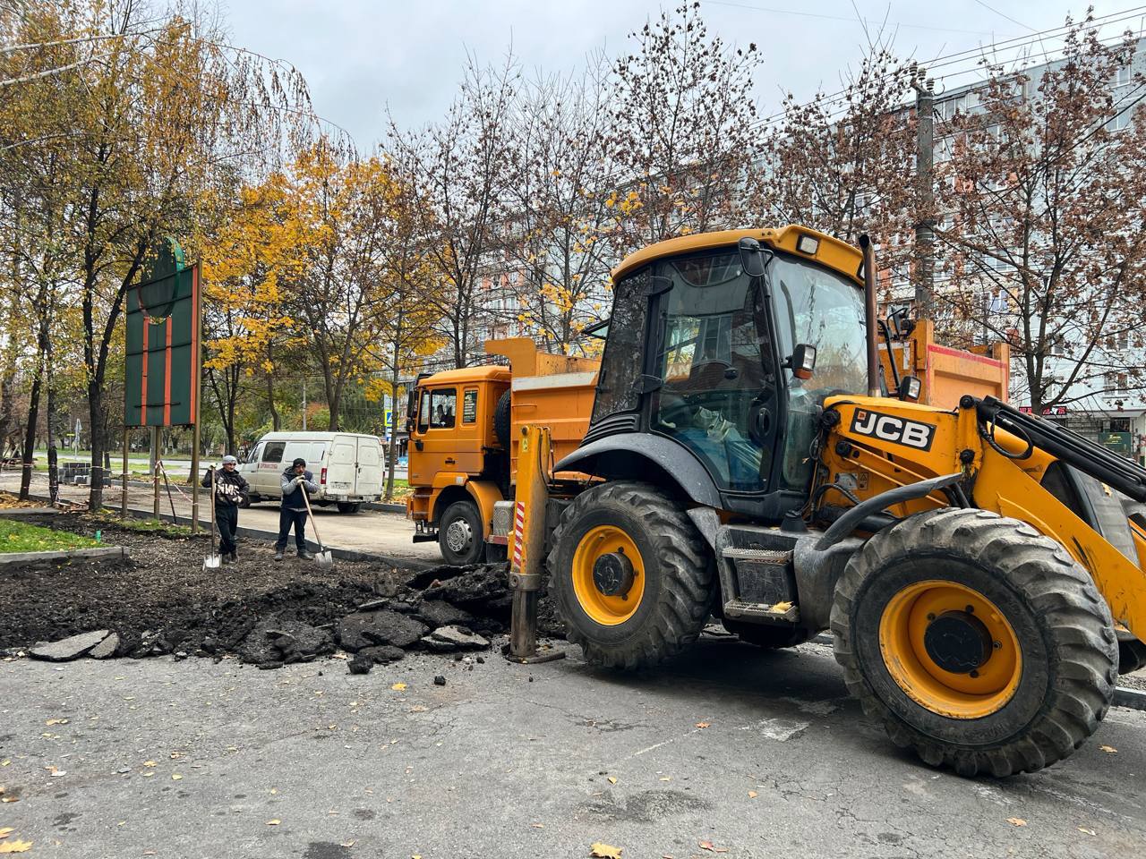 Вячеслав Мильдзихов: Продолжаем ремонт участка дороги-дублера на улице Дзусова от улицы Весенней до улицы Владикавказской Вячеслав Мильдзихов: Продолжаем ремонт участка дороги-дублера на улице Дзусова от улицы Весенней до улицы Владикавказской