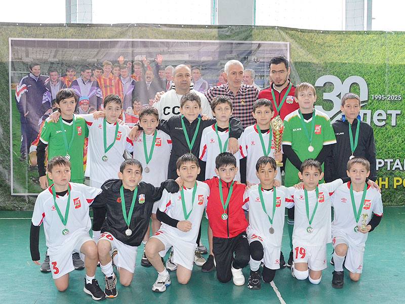 ИЗ СВЕЖЕГО НОМЕРА. Мощный стимул В республике отметили 30-летие исторической победы футбольного клуба «Спартак-Алания» в чемпионате страны