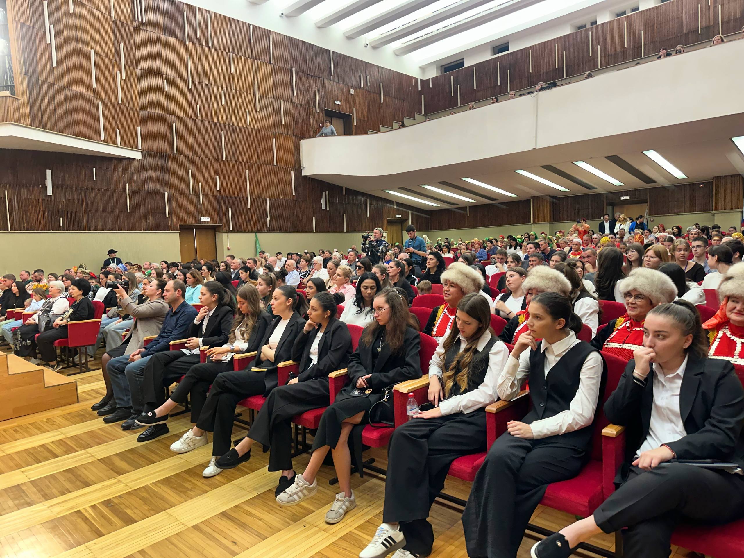 Во Владикавказе стартовал V Международный инклюзивный фестиваль национальных культур «АЛТЫН МАЙДАН-Алания» Во Владикавказе стартовал V Международный инклюзивный фестиваль национальных культур «АЛТЫН МАЙДАН-Алания»