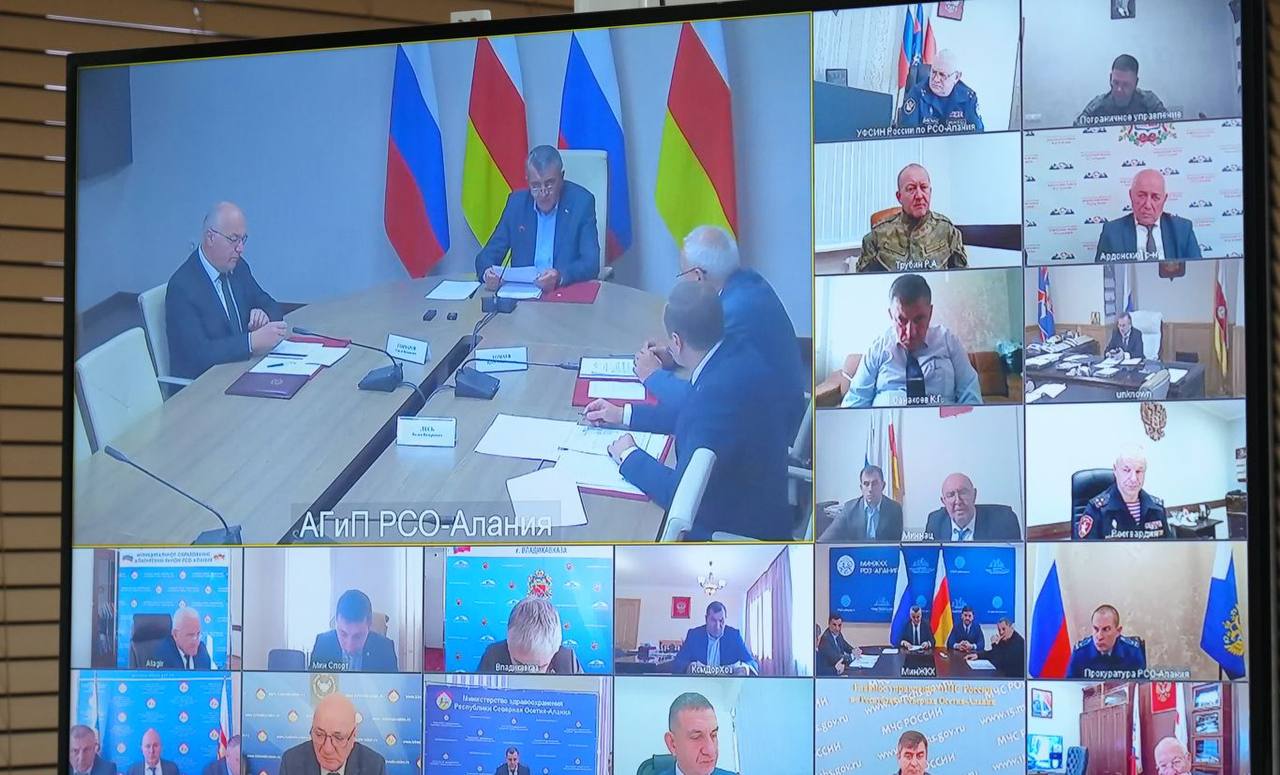 Глава РСО – Алания Сергей Меняйло провел совместное заседание Антитеррористической комиссии (АТК) и Оперативного штаба Глава РСО – Алания Сергей Меняйло провел совместное заседание Антитеррористической комиссии (АТК) и Оперативного штаба