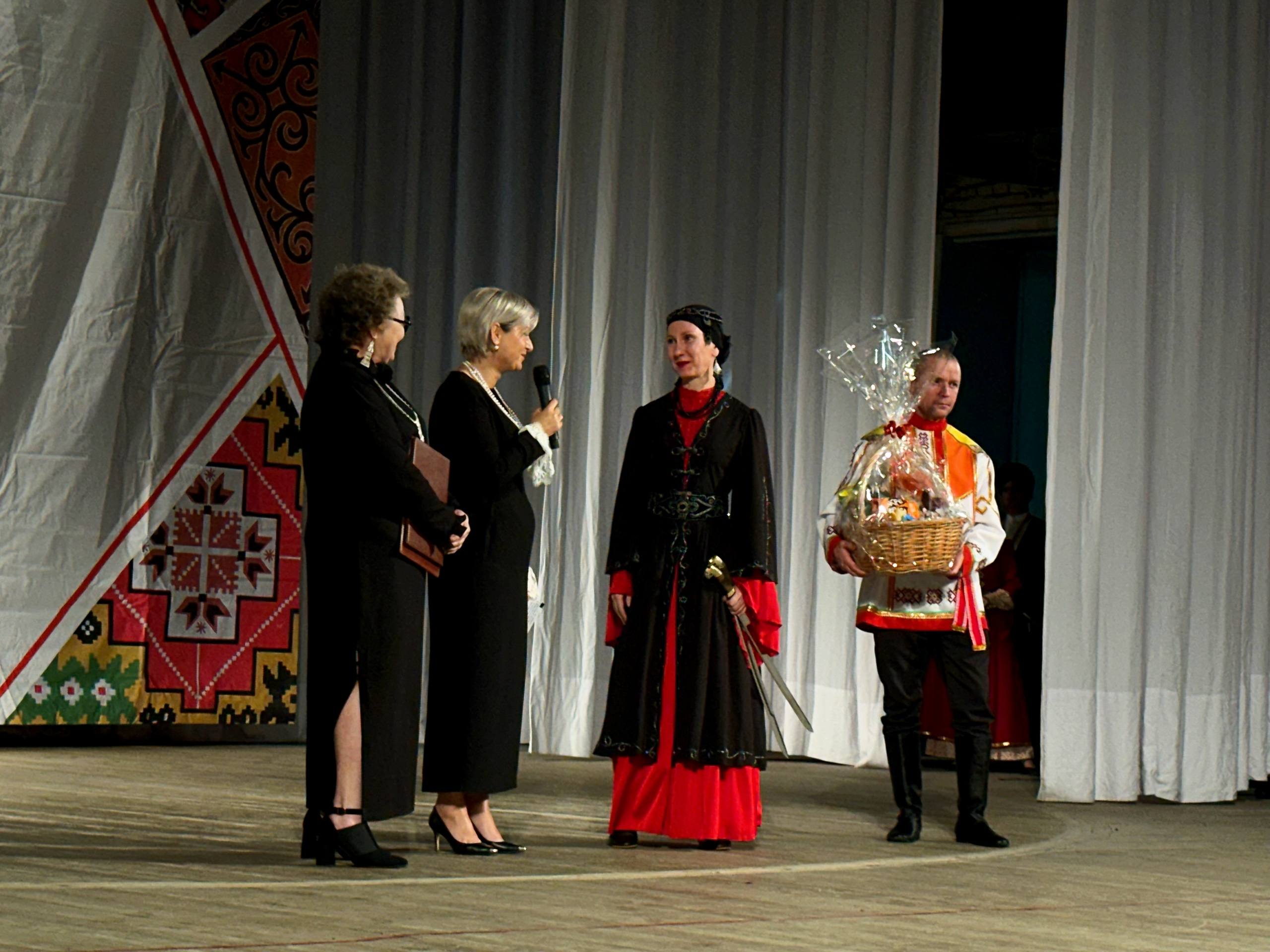 Во Владикавказе стартовал V Международный инклюзивный фестиваль национальных культур «АЛТЫН МАЙДАН-Алания» Во Владикавказе стартовал V Международный инклюзивный фестиваль национальных культур «АЛТЫН МАЙДАН-Алания»