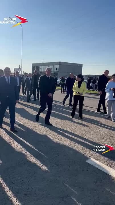 Сергей Меняйло проинспектировал новый мост в Ногире